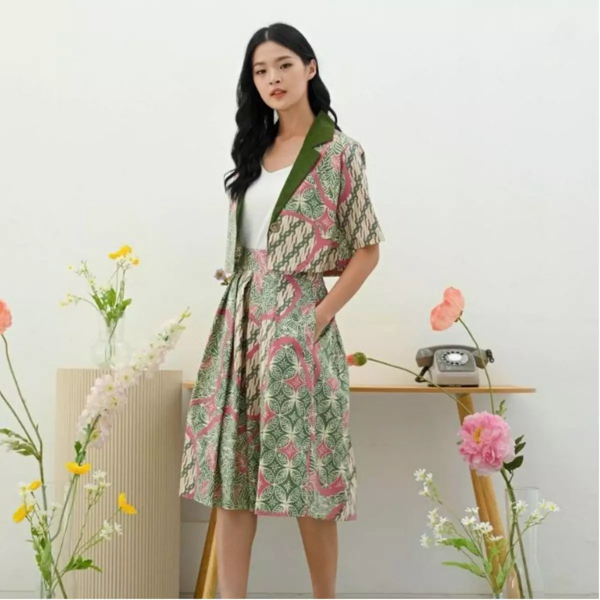 Rok Batik untuk Tampilan Feminin