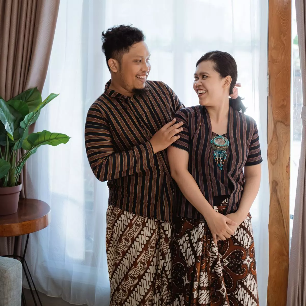 3. Batik Couple Tersedia dengan Berbagai Pilihan Model