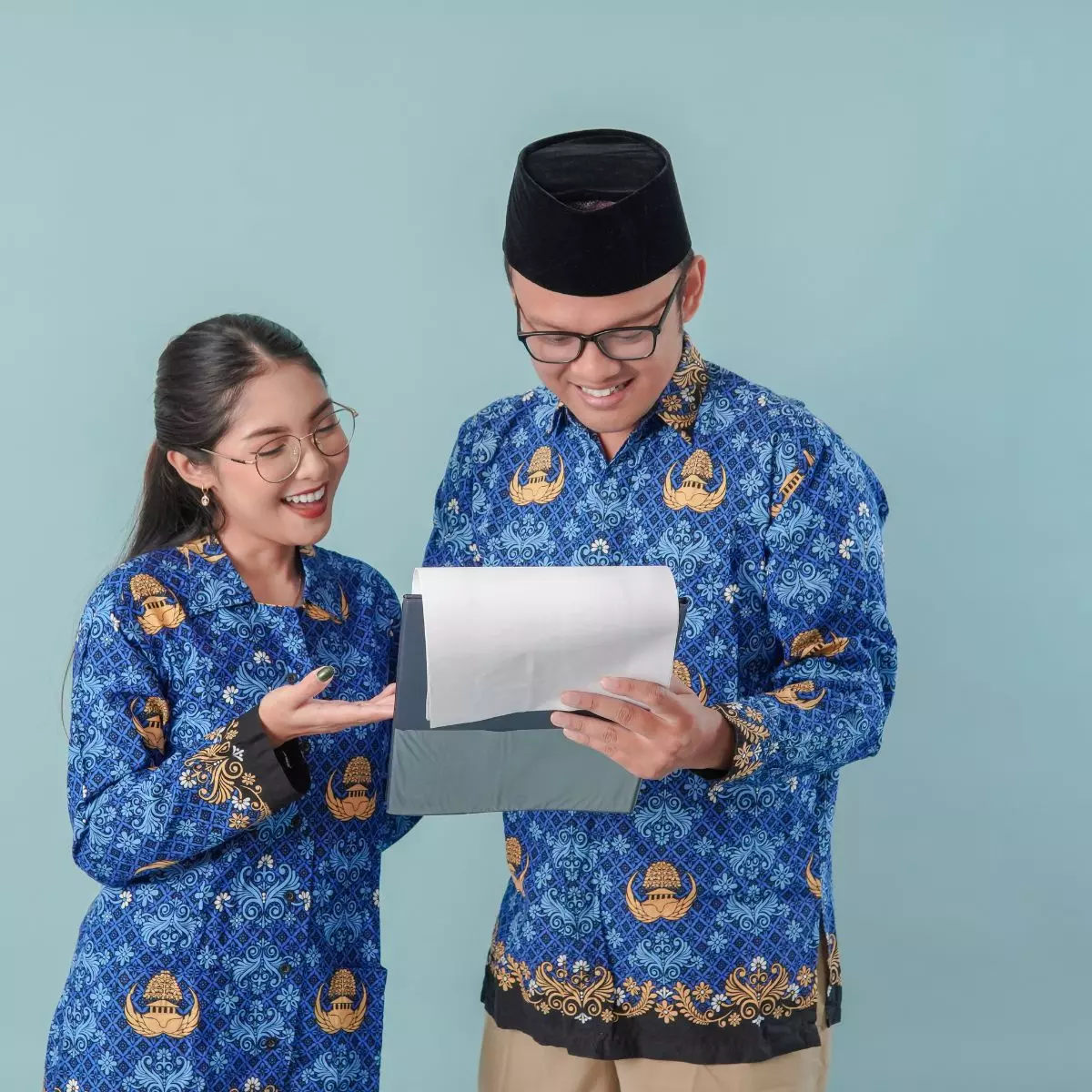 1. Mengapa Memilih Batik Seragam?