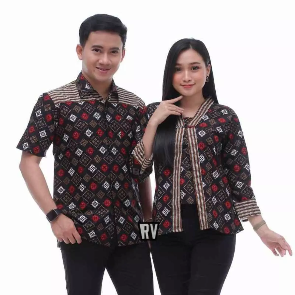 Panduan Memakai Baju Batik untuk Gaya Formal dan Santai