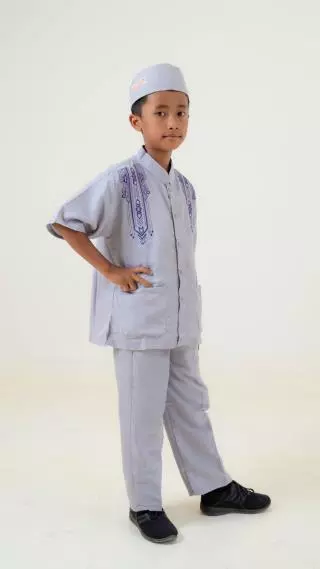 Setelan Muslim Anak Nur Hafid Warna Lengan Pendek Kombinasi Bordir Motif 220589/2205690